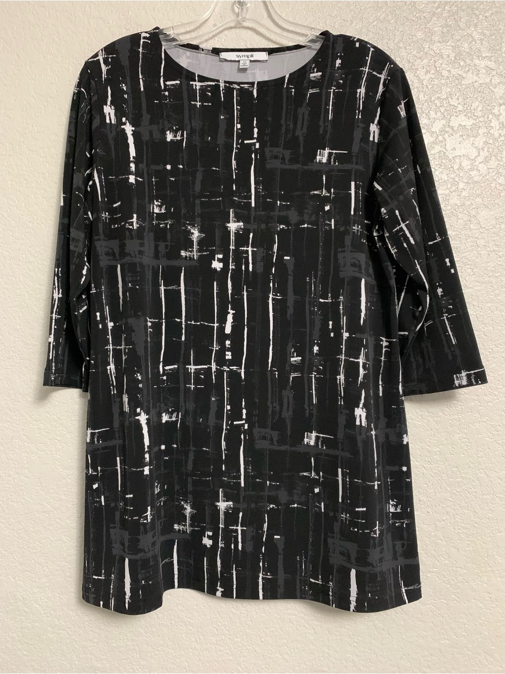 Sympli Black and White Abstract Print Top